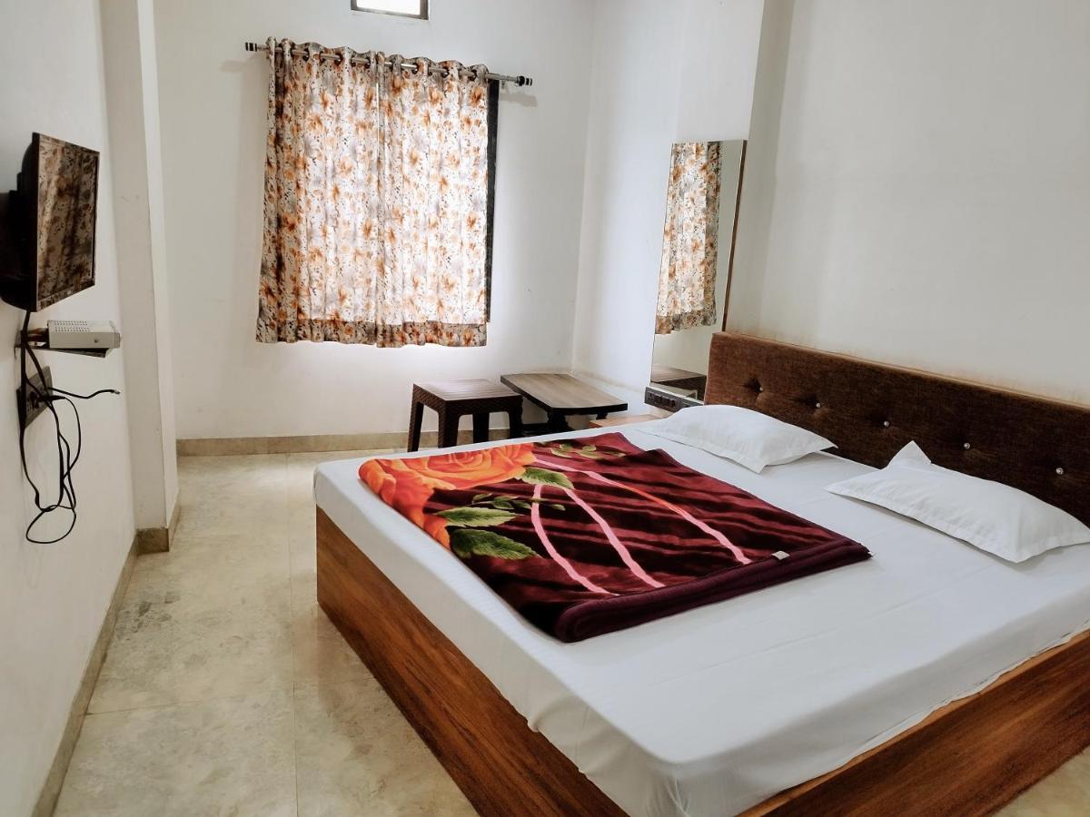 Hotel Guru Kripa - 500Mtr From Shreenathji Temple Nāthdwāra 外观 照片