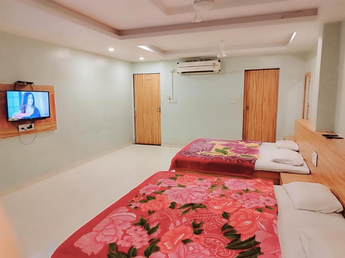 Hotel Guru Kripa - 500Mtr From Shreenathji Temple Nāthdwāra 外观 照片