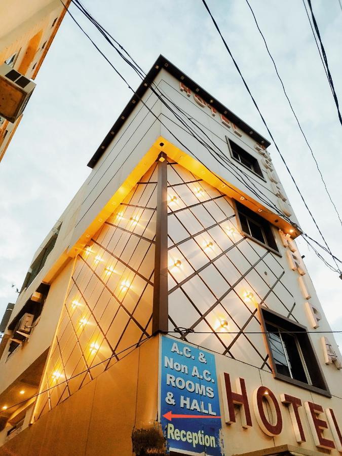 Hotel Guru Kripa - 500Mtr From Shreenathji Temple Nāthdwāra 外观 照片