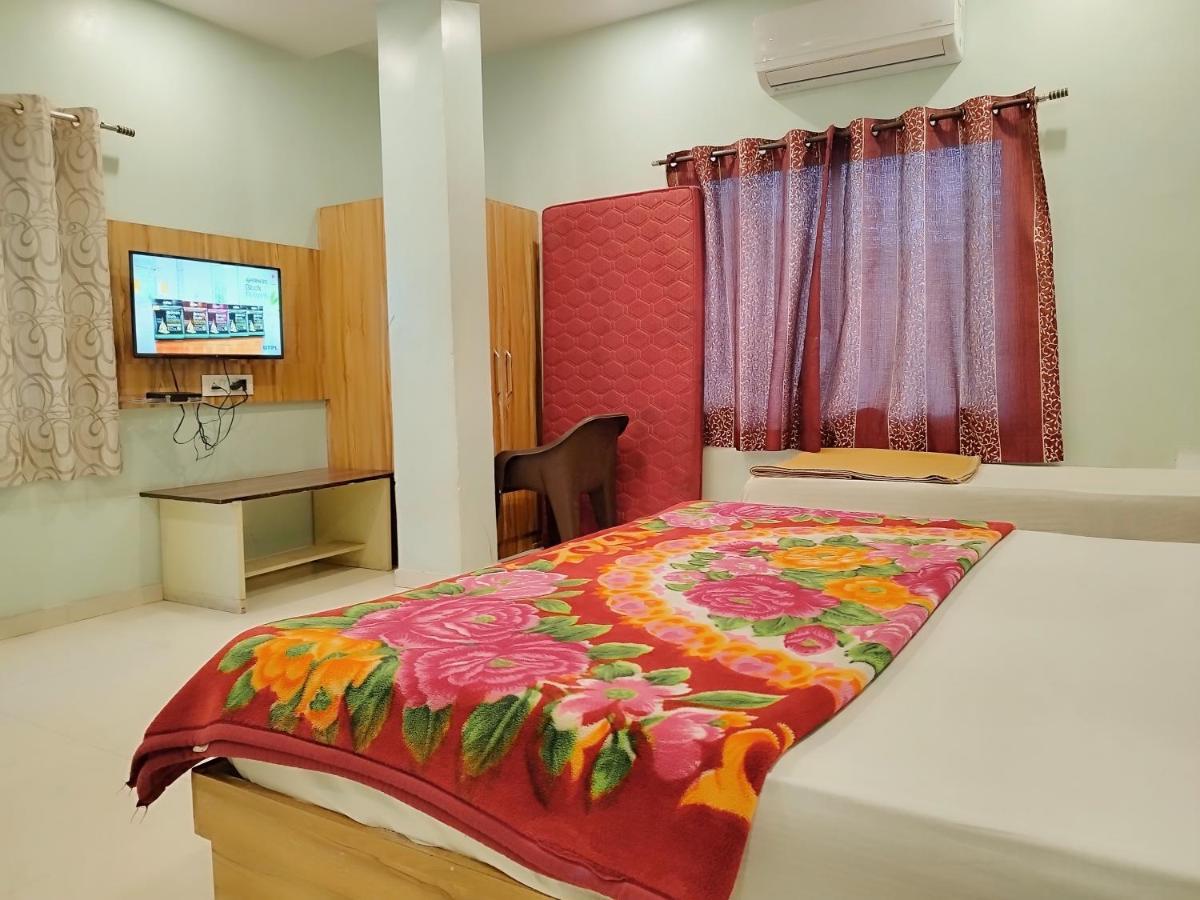 Hotel Guru Kripa - 500Mtr From Shreenathji Temple Nāthdwāra 外观 照片